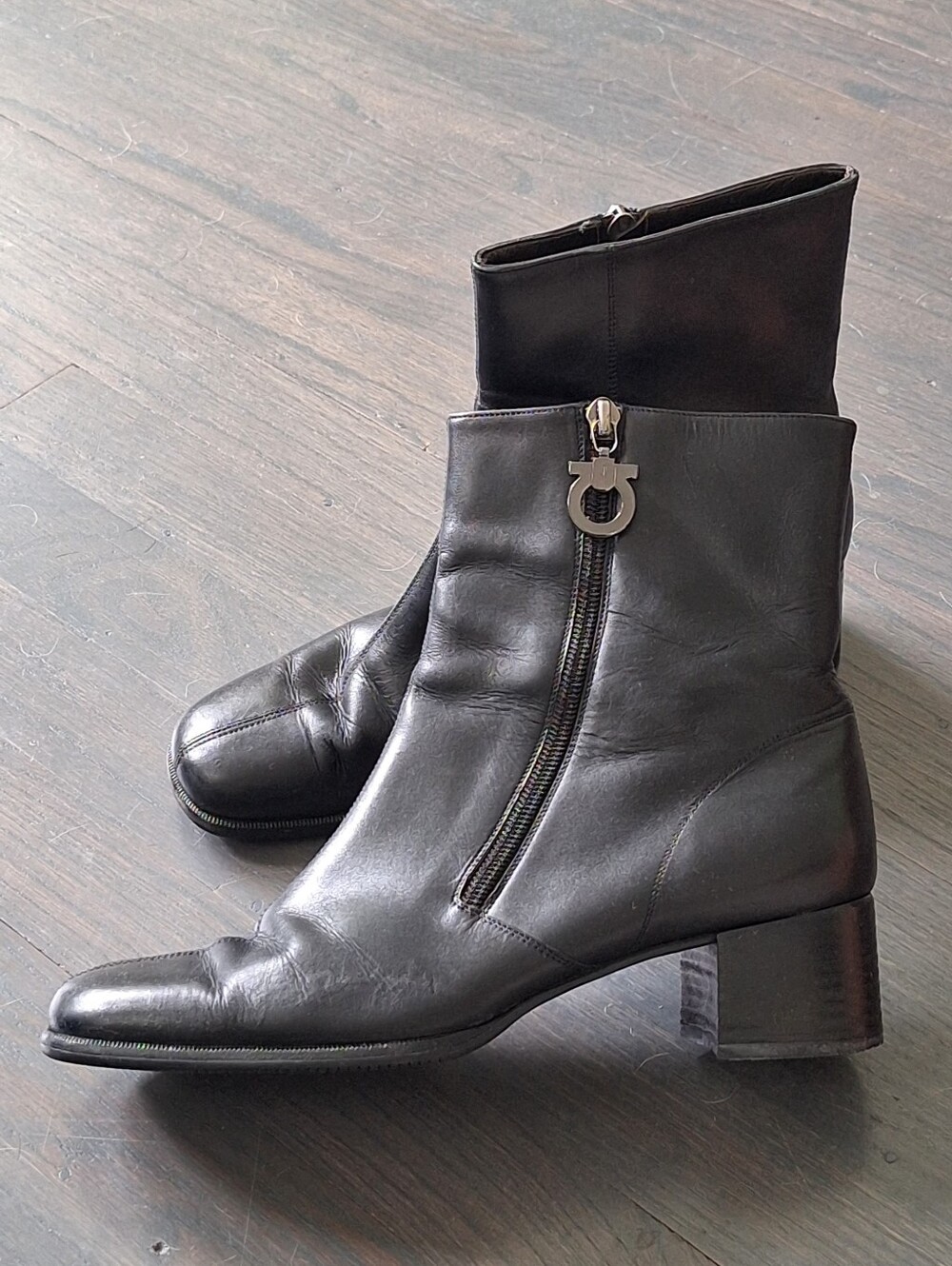 Salvatore Ferragamo Stacked Mid Heel Black Leather Booties Size 8.5 B
